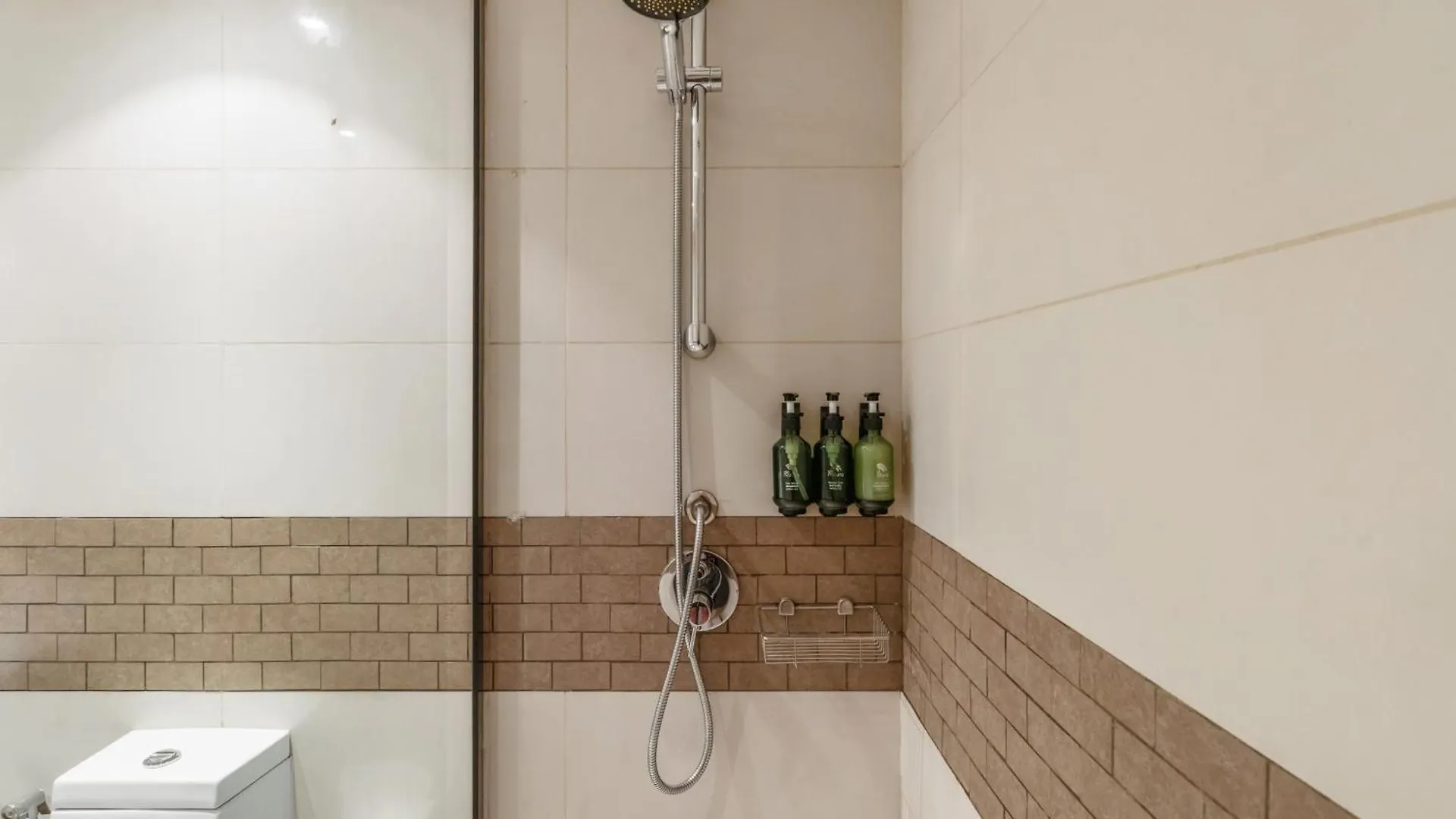 Stylish Apartment With Direct Access Marina Walk & Beach Sleeps4 Dubai 0*,  United Arab Emirates