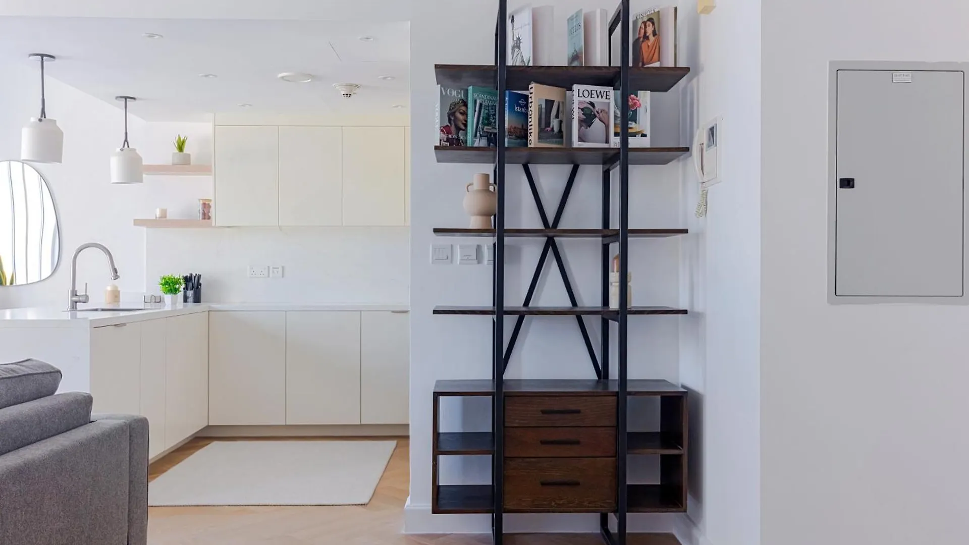 Stylish Apartment With Direct Access Marina Walk & Beach Sleeps4 迪拜 0*,  阿拉伯联合酋长国