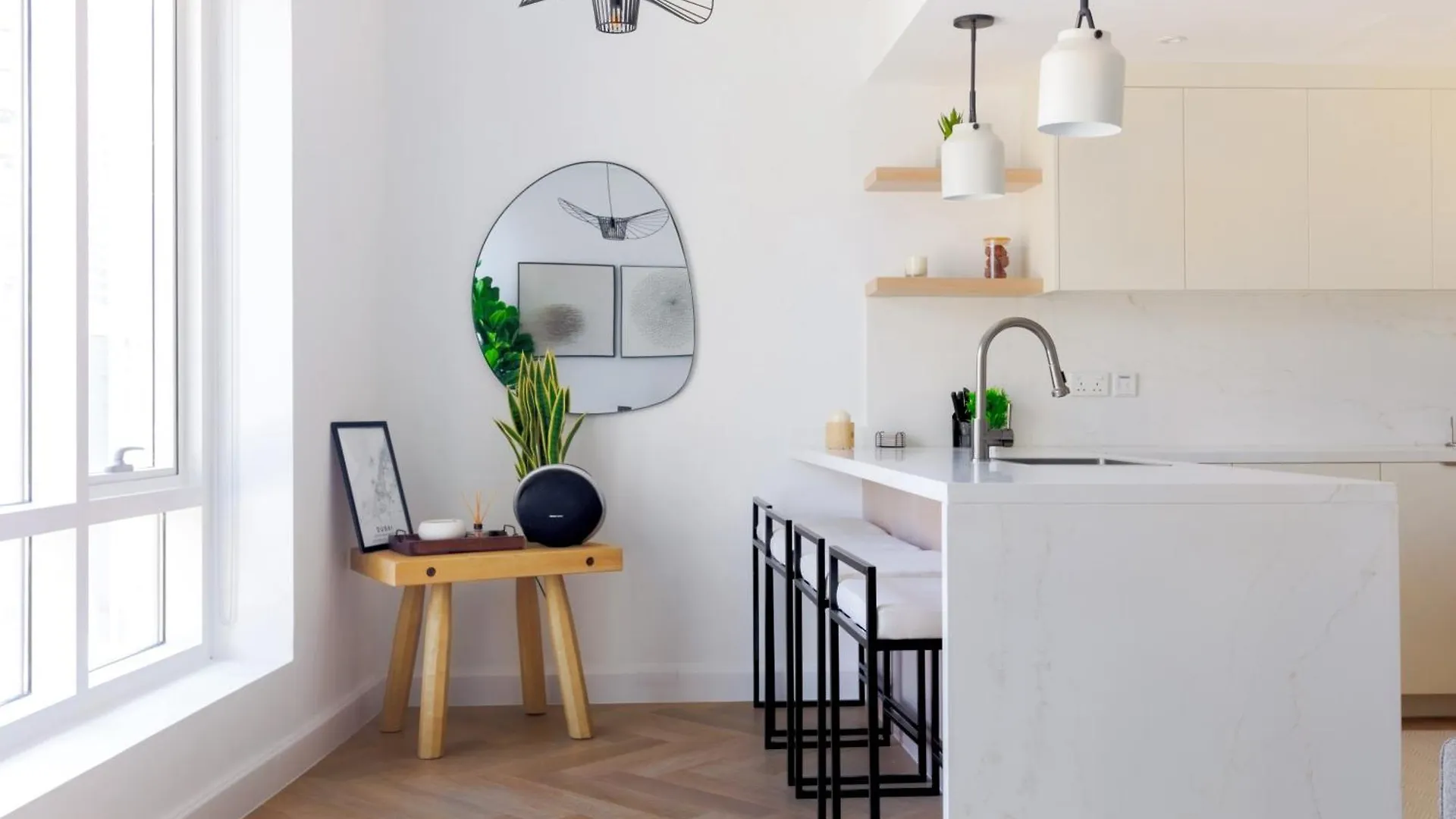Stylish Apartment With Direct Access Marina Walk & Beach Sleeps4 迪拜 0*,  阿拉伯联合酋长国