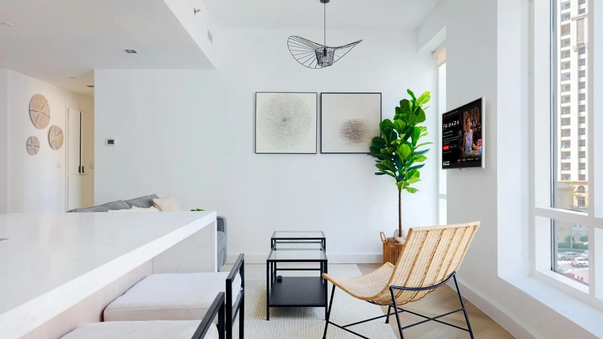 Stylish Apartment With Direct Access Marina Walk & Beach Sleeps4 迪拜